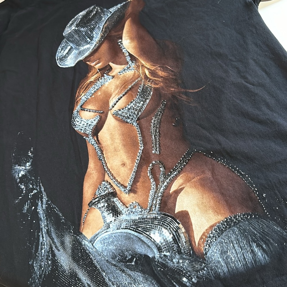 NWOT Beyonce Cowboy Hat T-Shirt